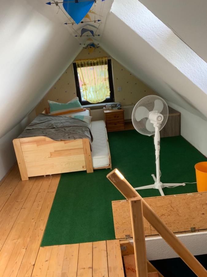 Ferien/ Monteurzimmer Mit Gemeinsam Wozi, Kue, Bad, Wlan Magdeburg Bagian luar foto